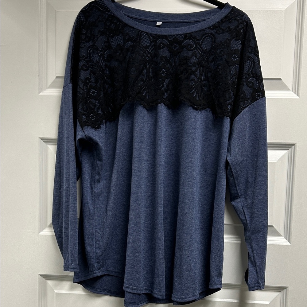 Chic Black and Blue Lace Women's Long Sleeve Top